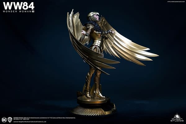 Wonder Woman Wears the Golden Eagle Armor in Queen Studios Statue