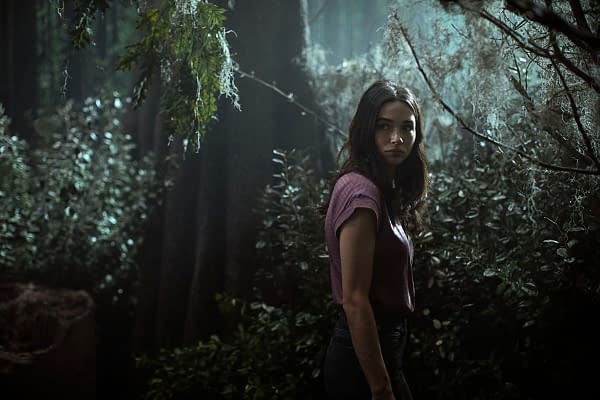Swamp Thing -- "Darkness on the Edge of Town" -- Image Number: SWP104a_0046 V1 -- Pictured: Crystal Reed as Dr. Abby Arcane -- Photo: Fred Norris / 2020 Warner Bros. Entertainment Inc. -- © 2020 Warner Bros. Entertainment Inc. All Rights Reserved.