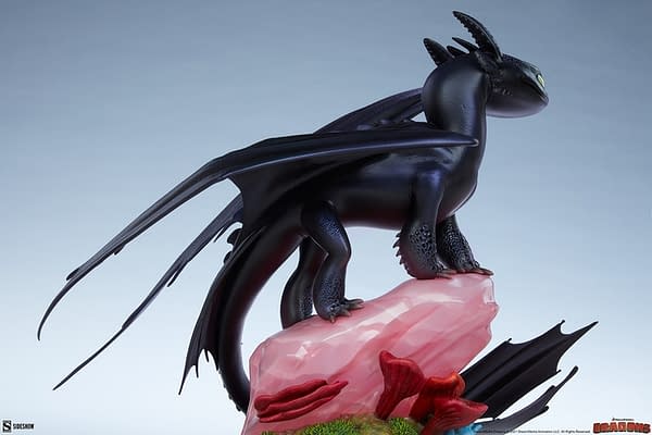 How to Train Your Dragon Toothless Comes to Life With Sideshow
