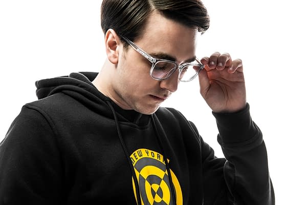 A look at Clayster wearing his own pair of gamer glasses, courtesy of Zenni.