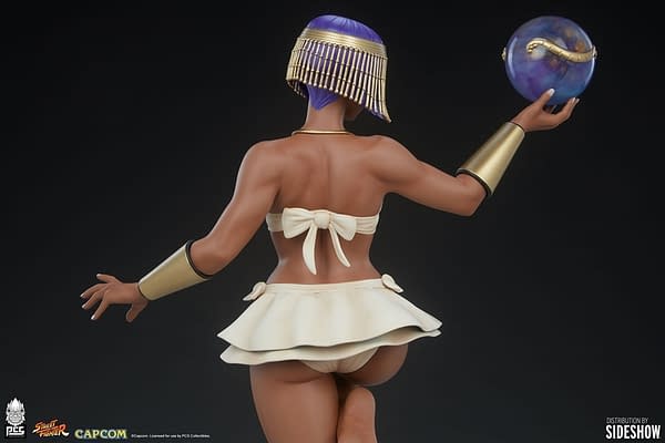 Street Fighter V Menat Receives Player 1 & 2 Statues from PCS