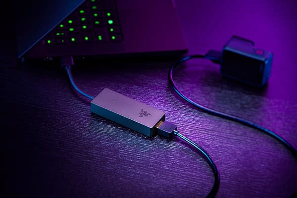 A look at the Ripsaw X plug-and-play capture card, courtesy of Razer.