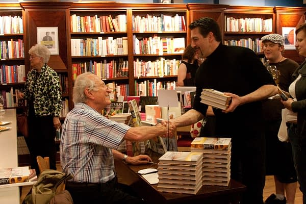 When No One Turns Up To Neil Gaiman Or Stephen King's Book Signing