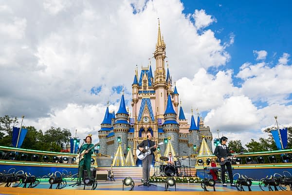 Disney Parks Magical Christmas Day Parade: A Holiday Viewers' Guide
