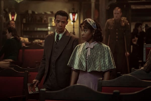 Interview with the Vampire S02E02 Images: Théâtre des Vampires &#038; More