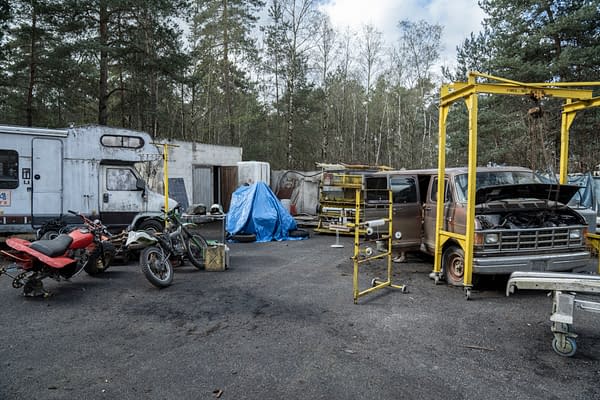 The Walking Dead: Daryl Dixon Shares Season 2 Opener BTS Image Gallery