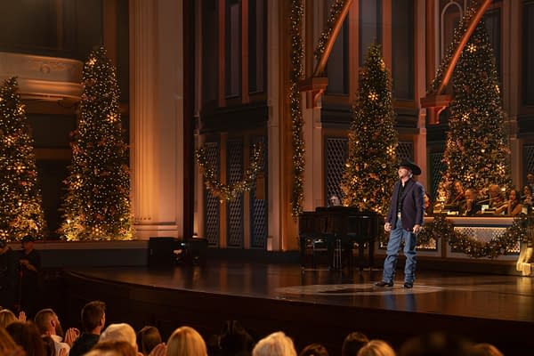 CMA COUNTRY CHRISTMAS