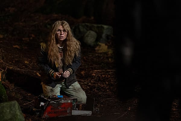 Yellowjackets Star [SPOILER] on [SPOILER] Death; Season 3 Ep. 9 Images