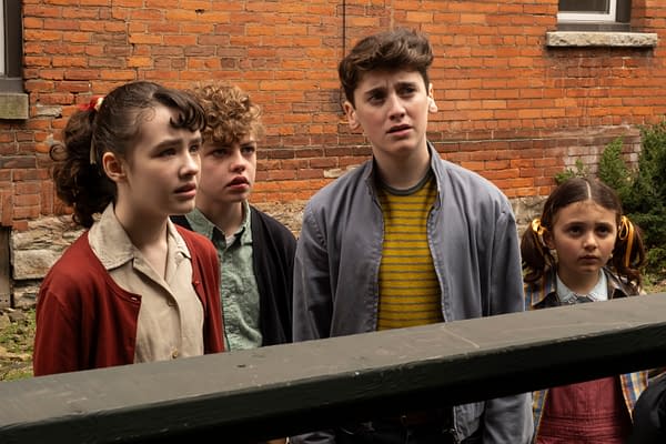 It: Welcome to Derry Teaser, Images Include Bill Skarsgard's Pennywise