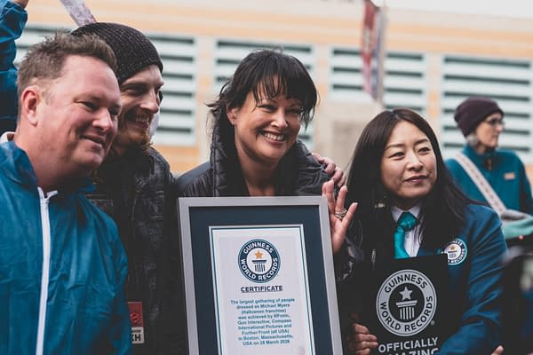 Halloween Fans Set Guinness World Record for Michael Myers Gathering