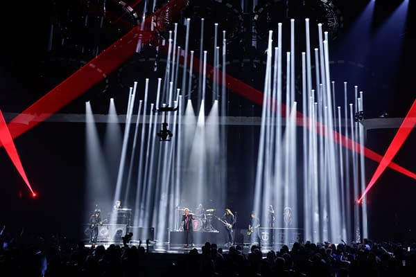2026 American Music Awards: Billy Idol Rocks Out After Lifetime Honor