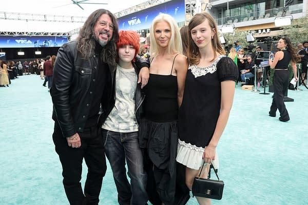 2026 MTV VMAs: Nirvana's Grohl, Novoselic & Smear Arrive for Big Night