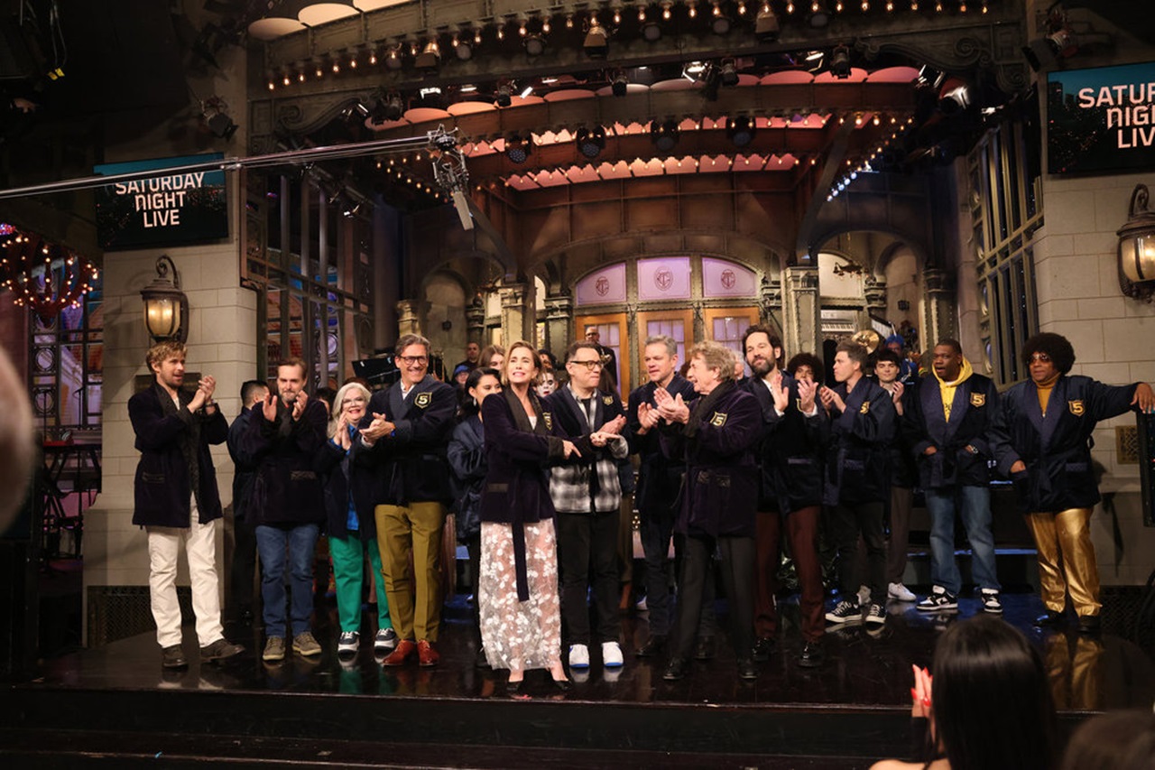 Saturday Night Live Releases Kristen Wiig/Raye Show Image Gallery