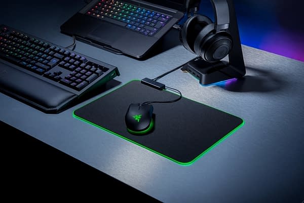 Gaming in the Dark: We Review the Razer Goliathus Chroma Mouse Mat