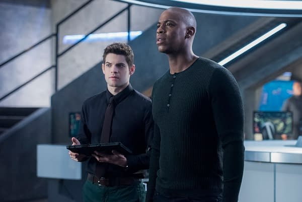 Supergirl Season 3: 13 Images and a Synopsis for Episode 21