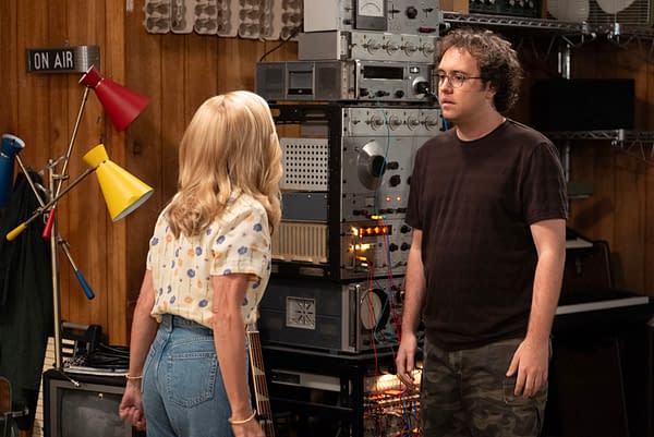 Georgie & Mandy's First Marriage S02E17 Preview: Country Club Clients