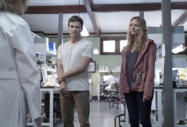 THE GIFTED: L-R: Stephen Moyer and Amy Acker in the "the dreaM" episode of THE GIFTED airing Tuesday, Nov. 27 (8:00-9:00 PM ET/PT) on FOX. ©2018 Fox Broadcasting Co. Cr: Annette Brown/FOX.