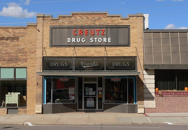 Creutz Drug Store, Wausa, Nebraska photo By Ammodramus - Own work, Public Domain, https://commons.wikimedia.org/w/index.php?curid=11816792