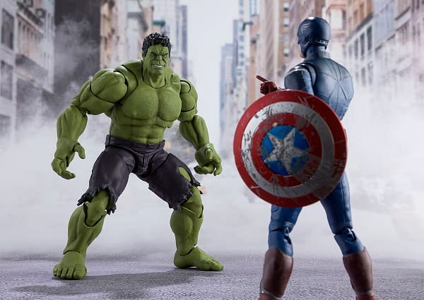 Hulk Smashes His Way In With New Avengers Figure from S.H. Figures