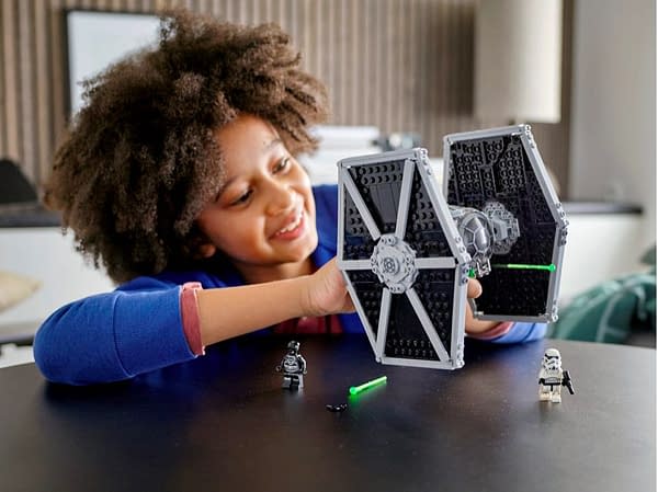 Takes To The Skies with New LEGO Star Wars X-Wing and TIE Fighter Sets