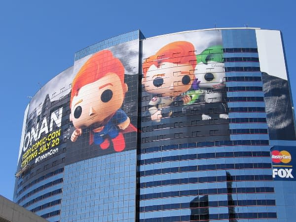 img_1055z-a-cool-new-conan-obrien-building-wrap-is-going-up-on-the-marriott-marquis-for-2016-san-diego-comic-con-even-as-the-mlb-all-star-game-wrap-hasnt-been-completely-removed