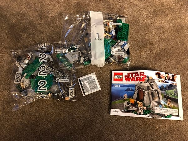 LEGO Star Wars Ahch To Training Set 4