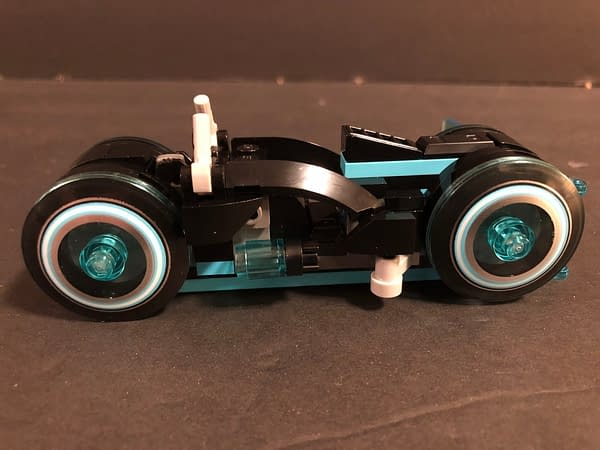 Let's Take a Look at the LEGO Ideas Tron: Legacy Set