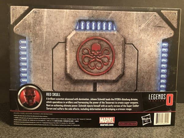Marvel Legends SDCC Exclusive Red Skull and Tesseract 2