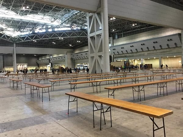 Setting Up Comiket 95 &#8211; The World's Biggest Comics Event Began in Tokyo Today