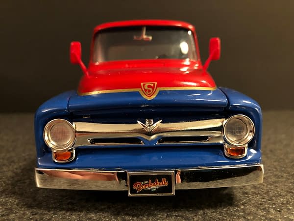 DC Bombshells Jada Toys Hollywood Rides Car Week: Supergirl!