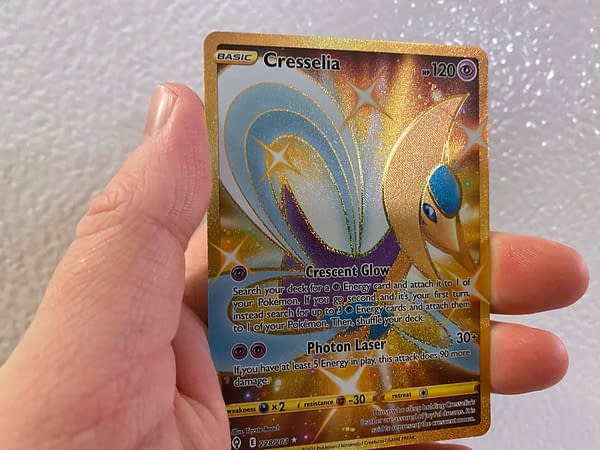 Shiny Cresselia Gold Card from Evolving Skies. Credit: Pokémon TCG