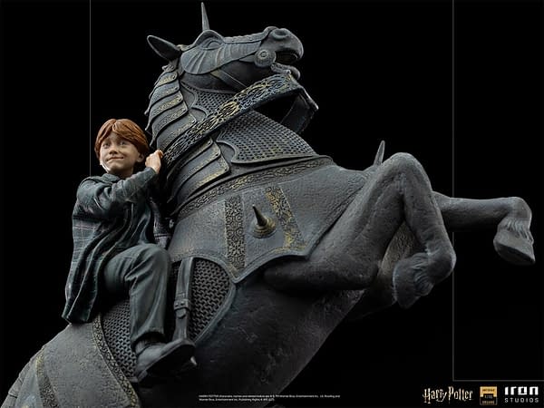 Ron Weasley Plays Chess With New Harry Potter Iron Studios Statue