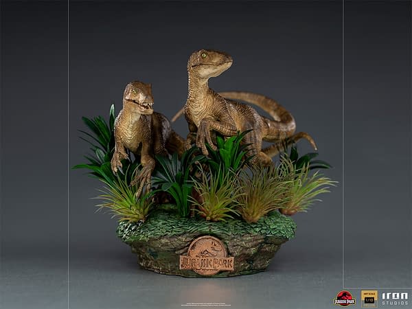 Jurassic Park Velociraptors Lurk in the Bushes with Iron Studios