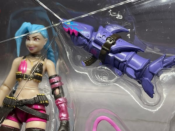 We Take a Look At Spinmaster's New League of Legends 5-Pack