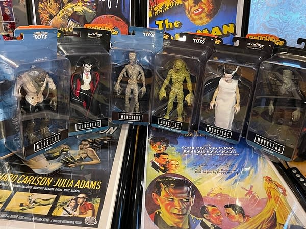 Universal Monsters Come to Life With The Noble Collection's Bendyfigs