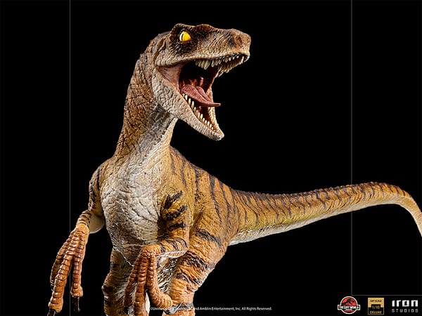 Iron Studios Debuts Jurassic Park: The Lost World Velociraptor Statue