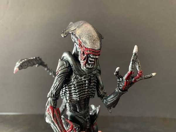 NECA Alien Night Cougar Figure Impresses Yet Again