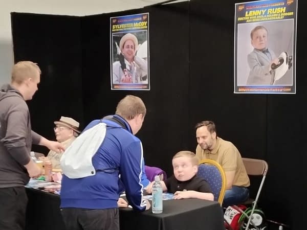 From One Side Of London Film And Comic Con 2024 To The Other (Video)