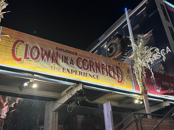 A Run Through San Diego Comic-Con, Outside, Inside, Into The Night