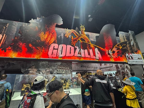 A Run Through San Diego Comic-Con, Outside, Inside, Into The Night
