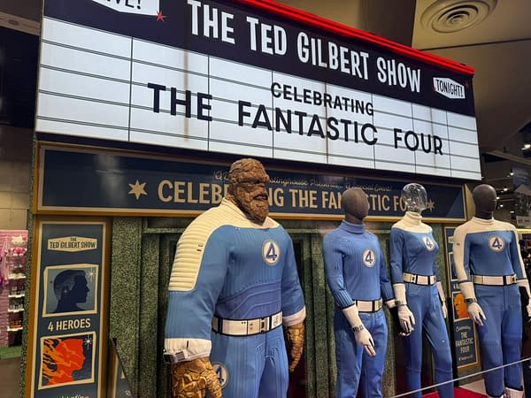 A Run Through San Diego Comic-Con, Outside, Inside, Into The Night