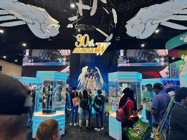 A Run Through San Diego Comic-Con, Outside, Inside, Into The Night