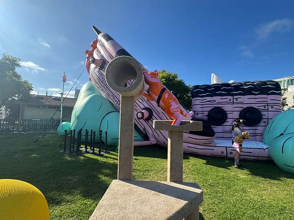 A Run Through San Diego Comic-Con, Outside, Inside, Into The Night