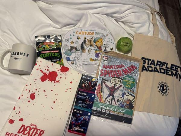 A Run Through San Diego Comic-Con, Outside, Inside, Into The Night