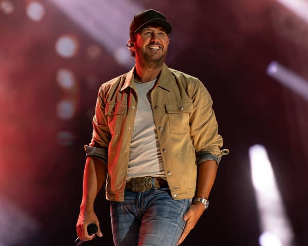 CMA Fest 2026: Our Viewing Guide to Tonight's Big Country Music Event