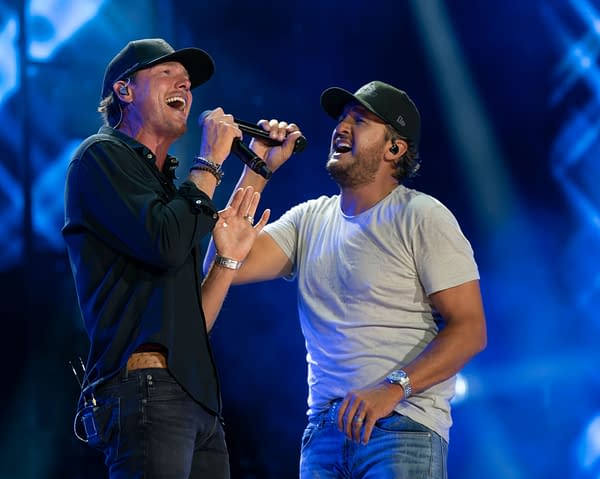 CMA Fest 2026: Our Viewing Guide to Tonight's Big Country Music Event