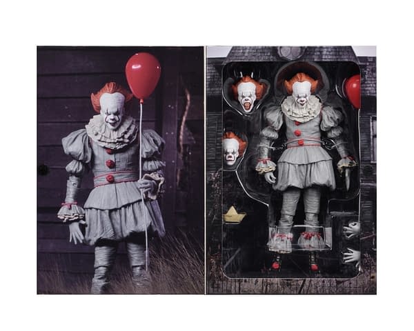 NECA Pennywise Figure Boxed 3