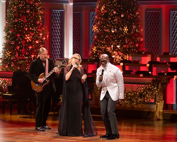 CMA COUNTRY CHRISTMAS