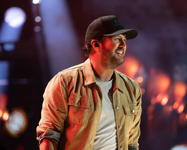 CMA Fest 2026: Our Viewing Guide to Tonight's Big Country Music Event