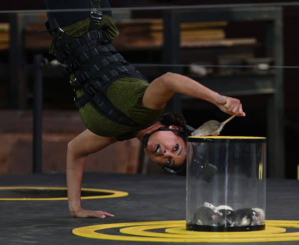 Fear Factor: House of Fear S01E08 Exclusive Clip: Johnny's Head Games